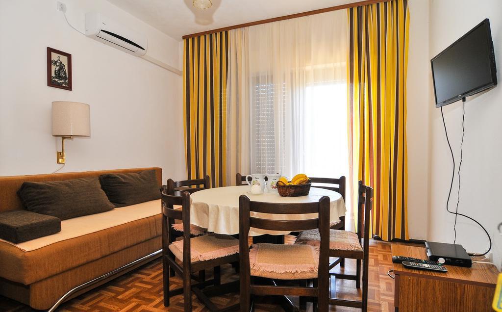 Guesthouse Lanca Tivat Ruang foto
